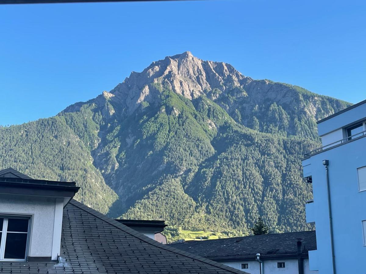 Brig City Mountain View Exterior photo